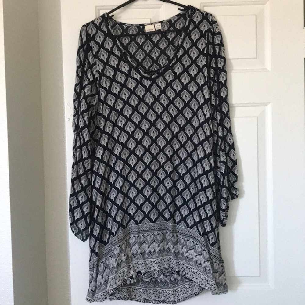 Roxy size xs black and white dress